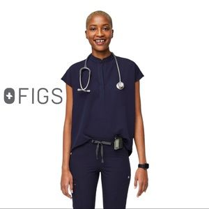Navy Figs Rafaela Oversized Scrub Top